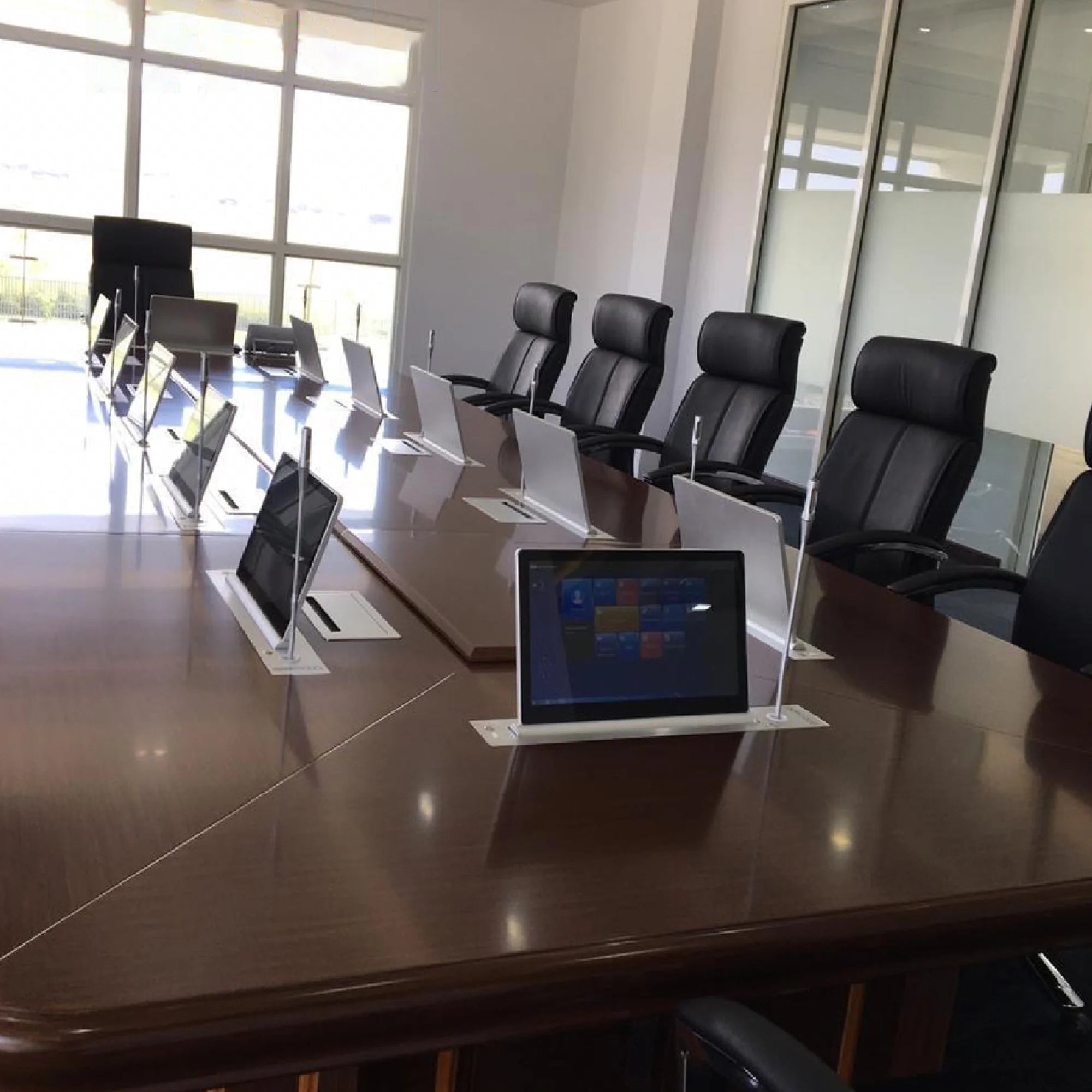 BLM173 Motorlu Monitör Kaldırmalı Toplantı Masası İstanbul Ofis Mobilya