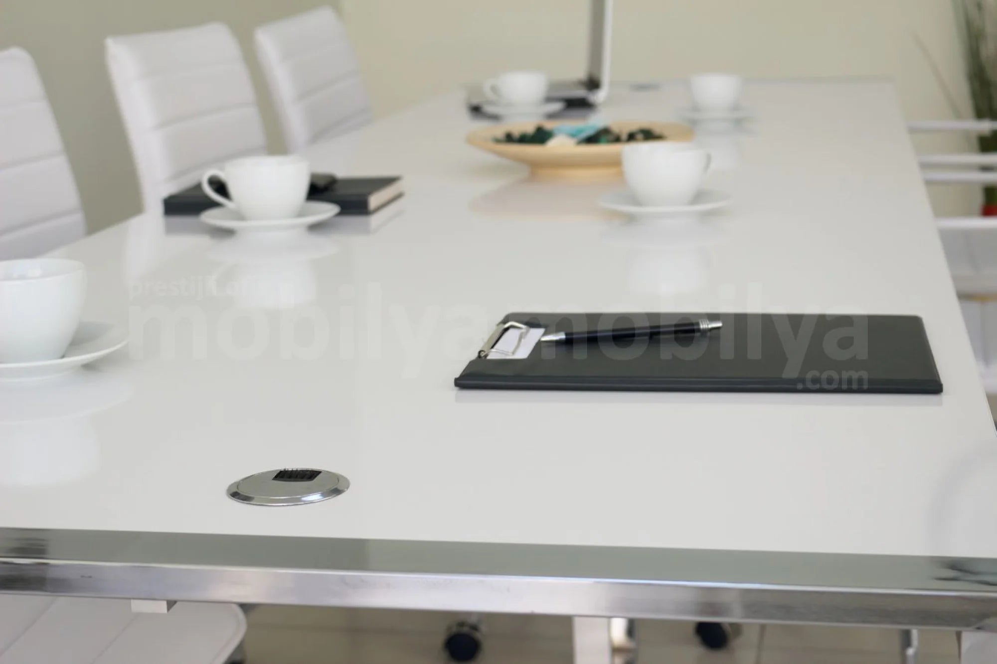 Büyük Apple Toplantı Masası ISTANBUL