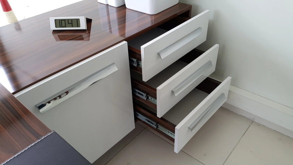 Büyük Etejer Dolap ISTANBUL-TSI