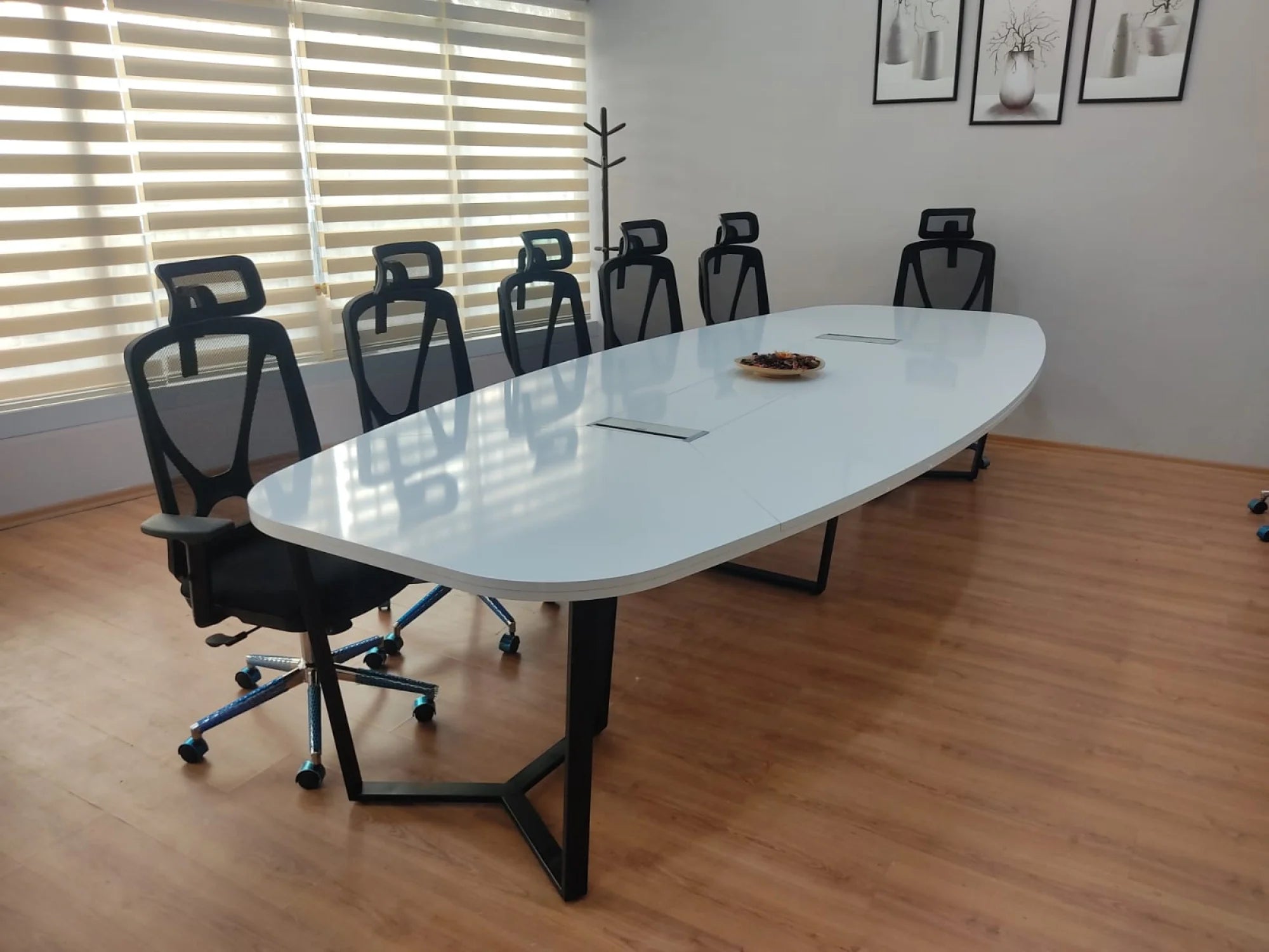 Büyük Oval Toplantı Masası Beyaz ISTANBUL