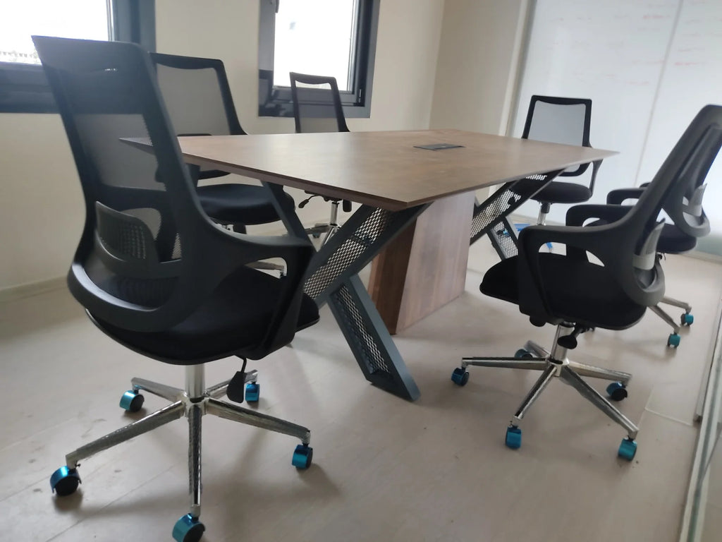 Endonezyalı Müşterimiz Ofis Mobilyaları ISTANBUL-TSI