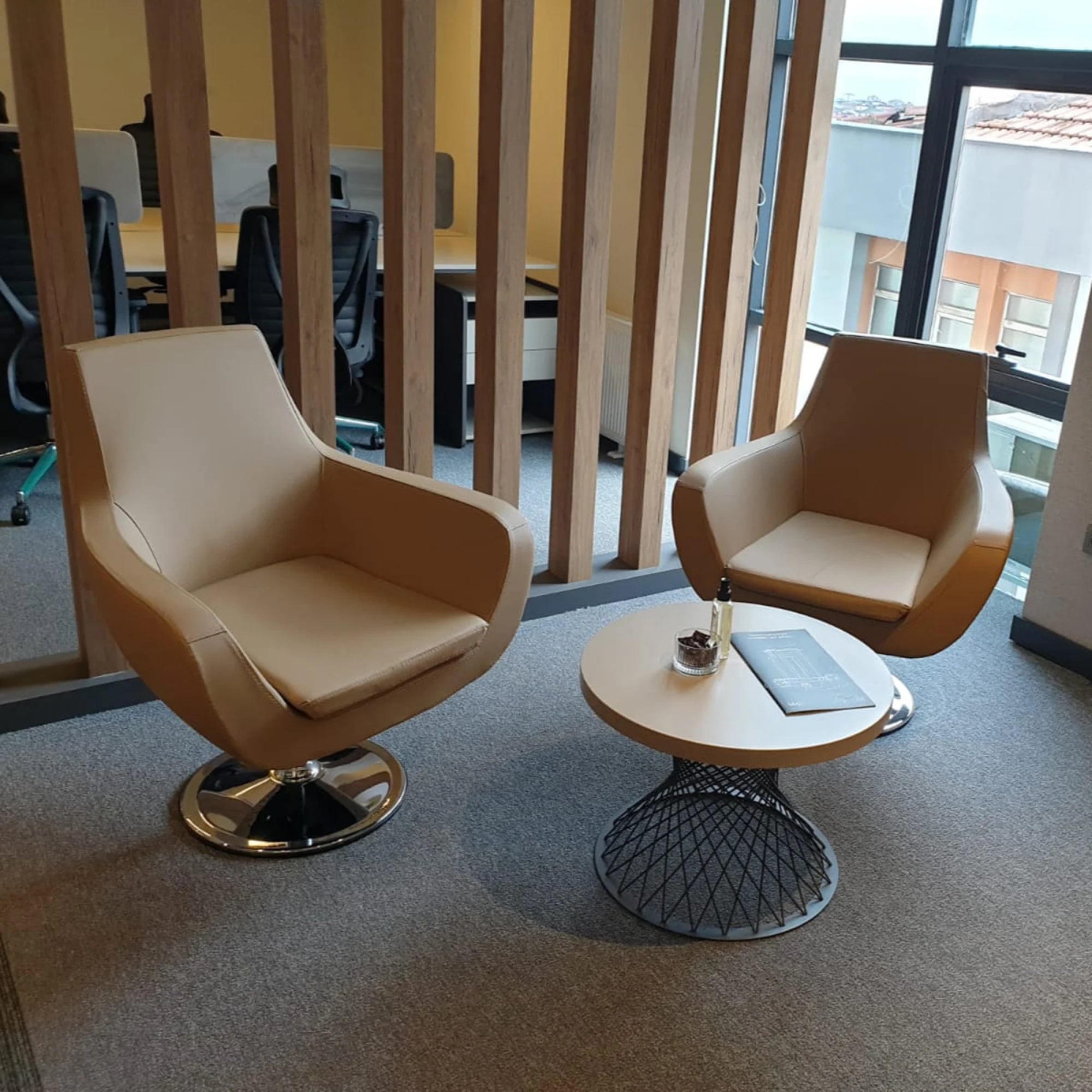 Eyfel Ofis Yuvarlak Orta Sehpa ISTANBUL-TSI