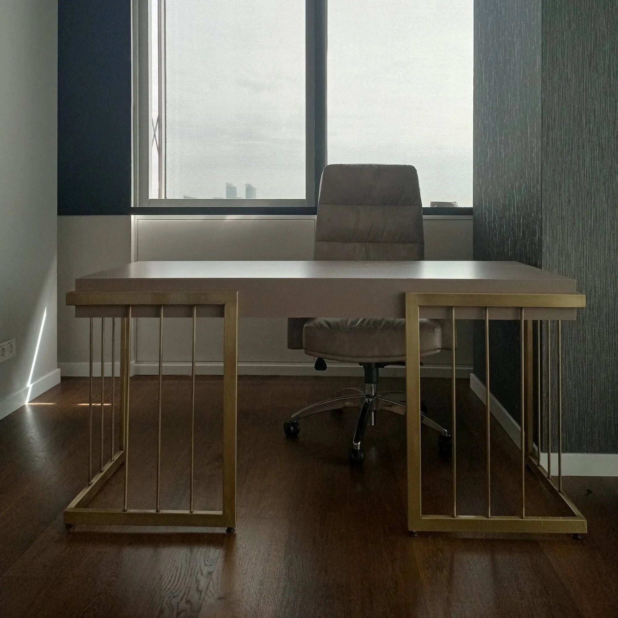 Gilded Cage Ofis Çalışma Takımı ISTANBUL-TSI