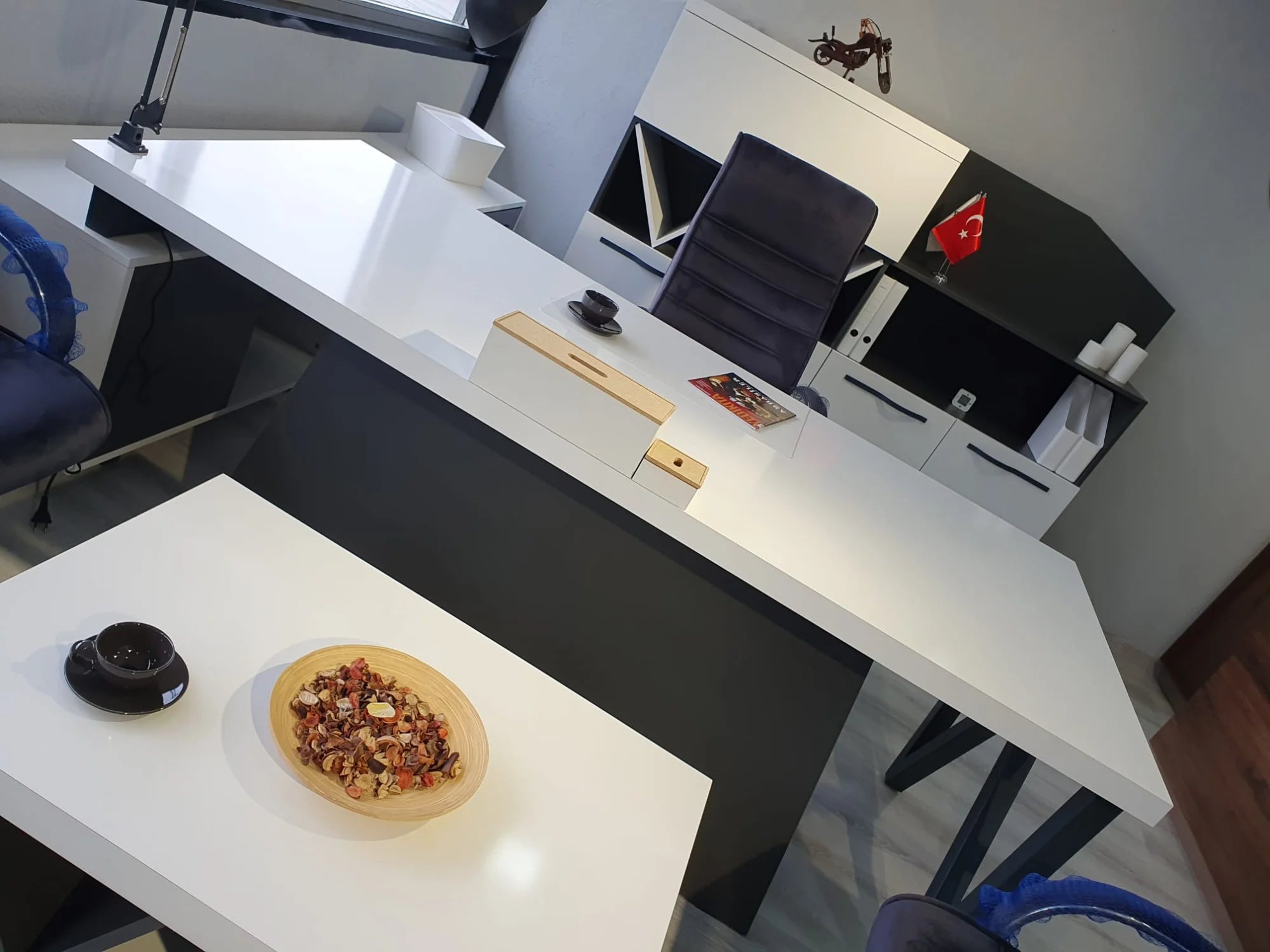 İstanbul Ofis Çamlıca W Makam Takımı Beyaz Antrasit ISTANBUL