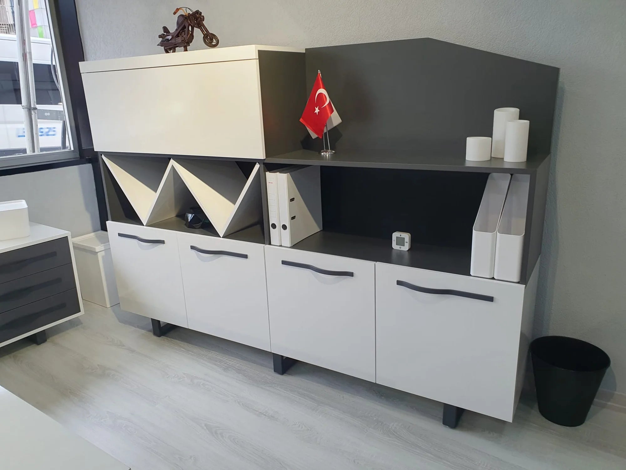 İstanbul Ofis Çamlıca W Makam Takımı Beyaz Antrasit ISTANBUL