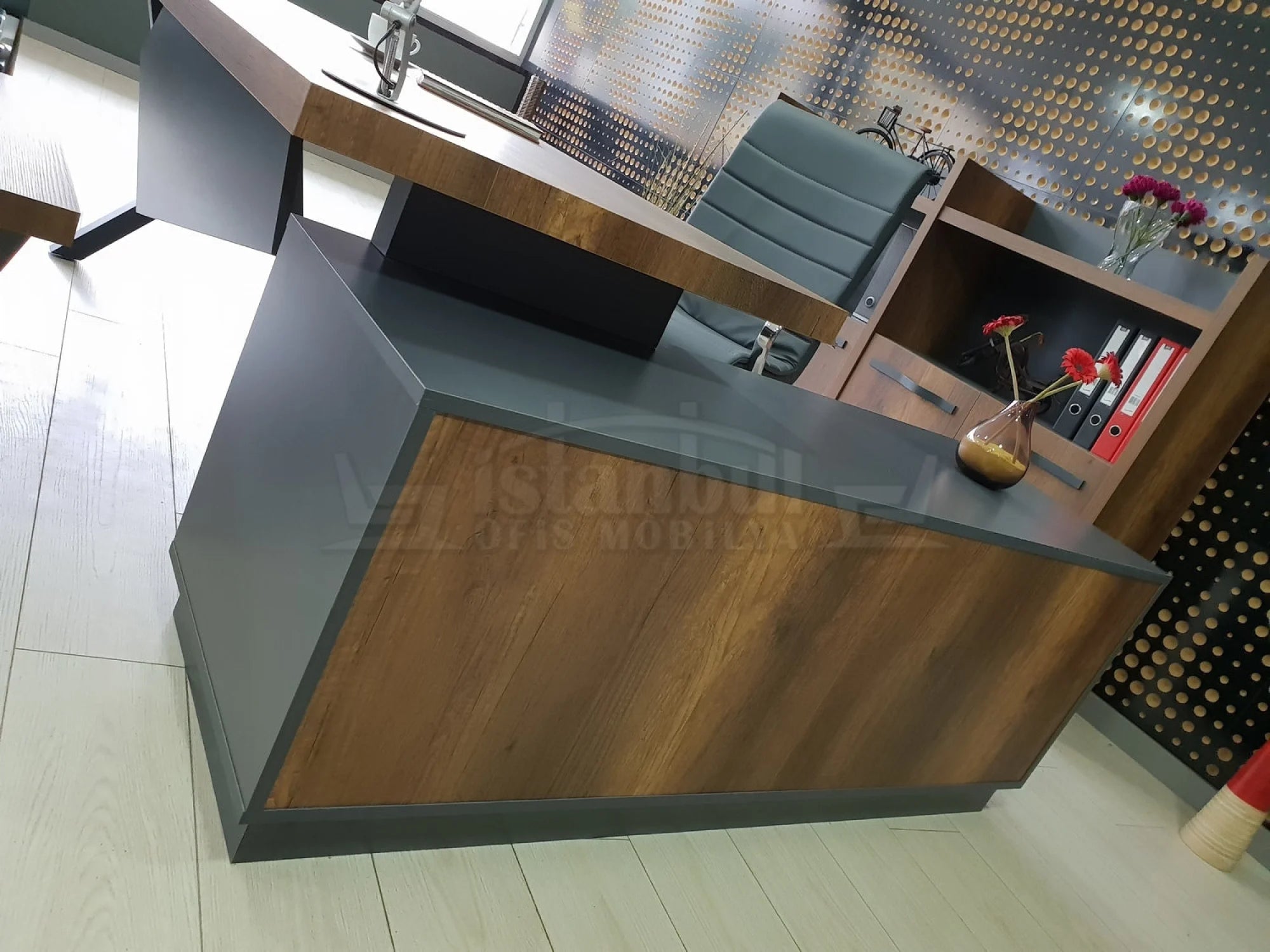 Orta Boy Etejer Dolap 150 ISTANBUL-TSI