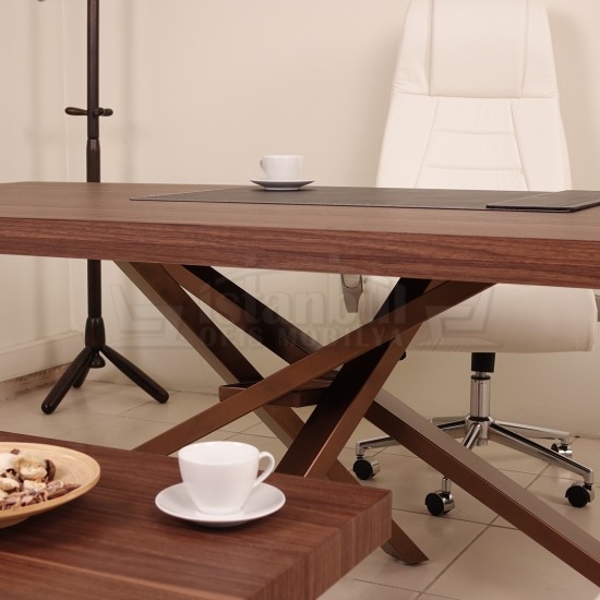 Bavaria Executive Team Walnut