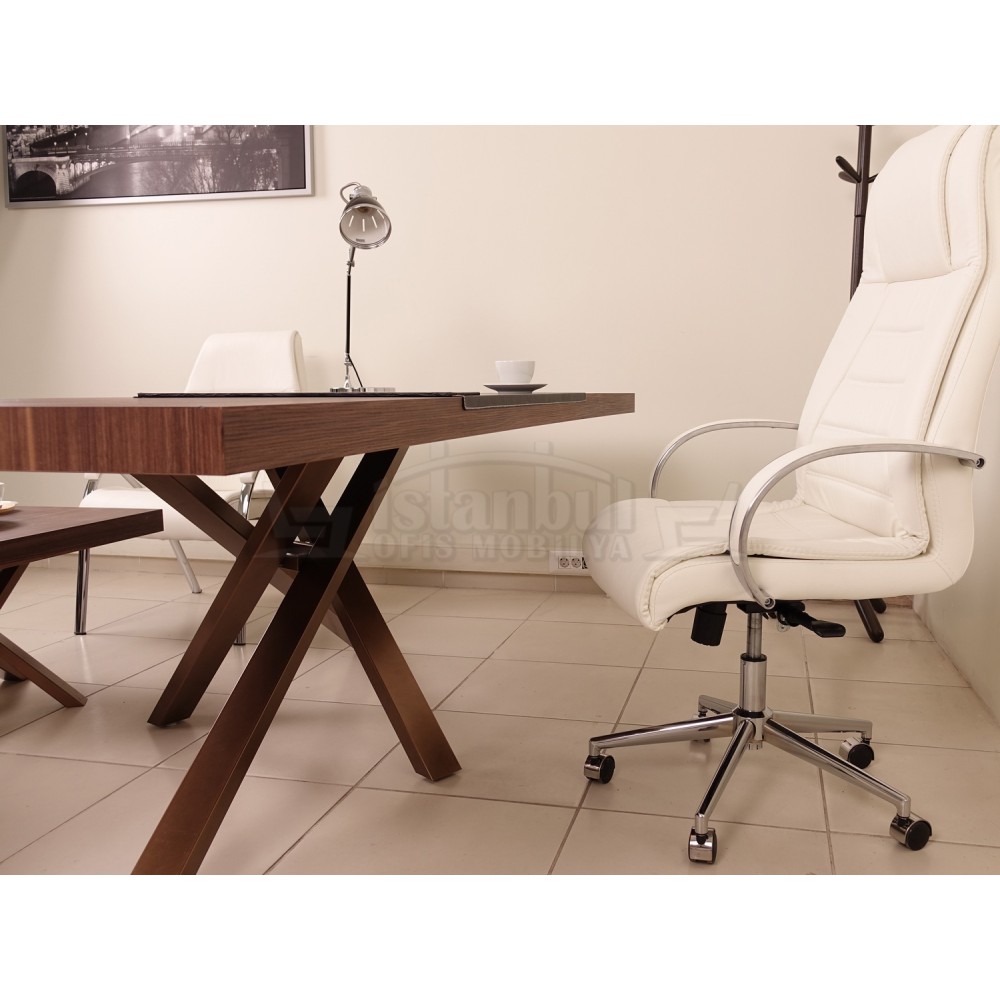 Bavaria Executive Board Walnut