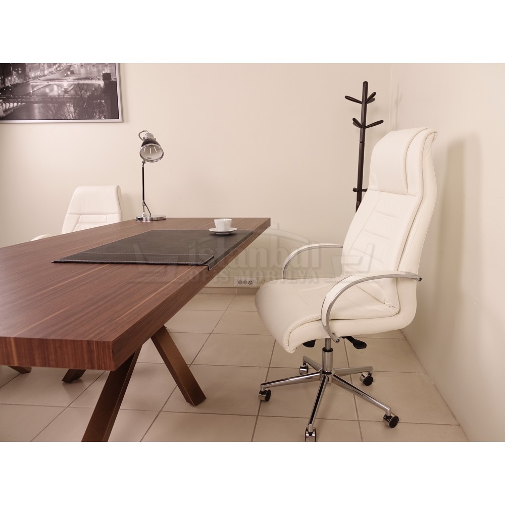 Bavaria Executive Board Walnut