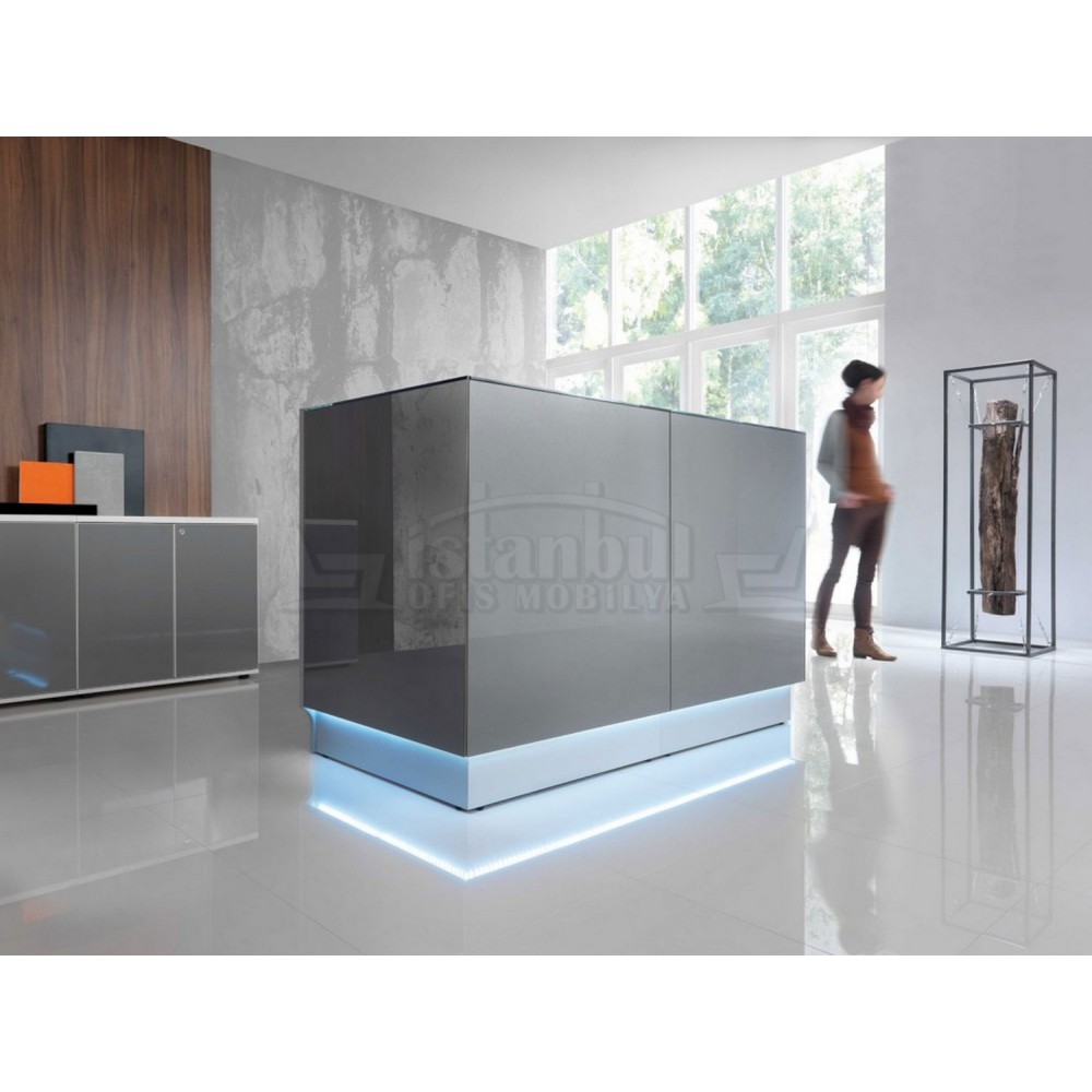 Lake Case Bureaus Milan