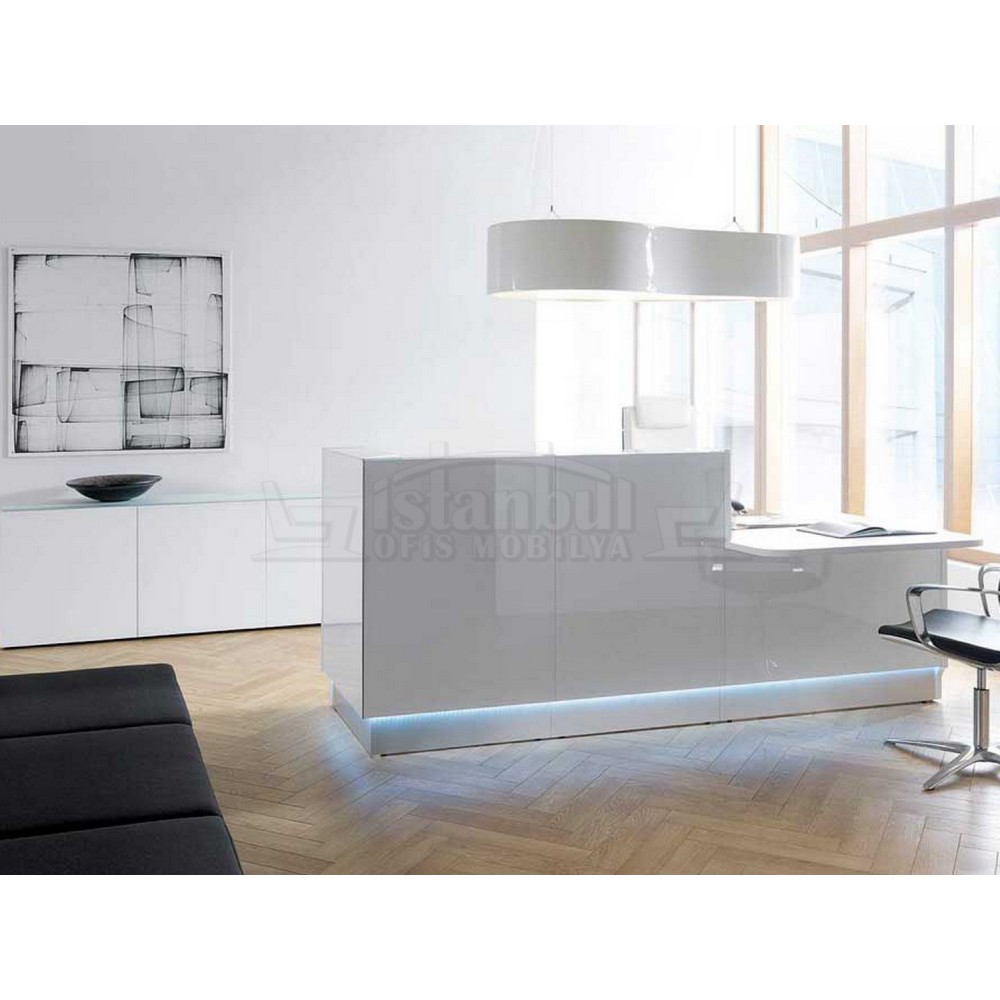 Lake Case Bureaus Milan