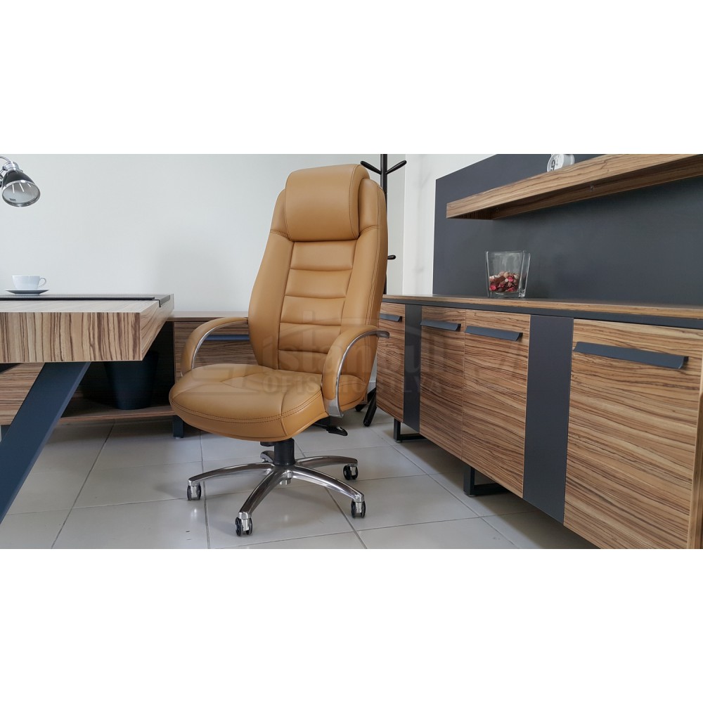 First Class Executive Team