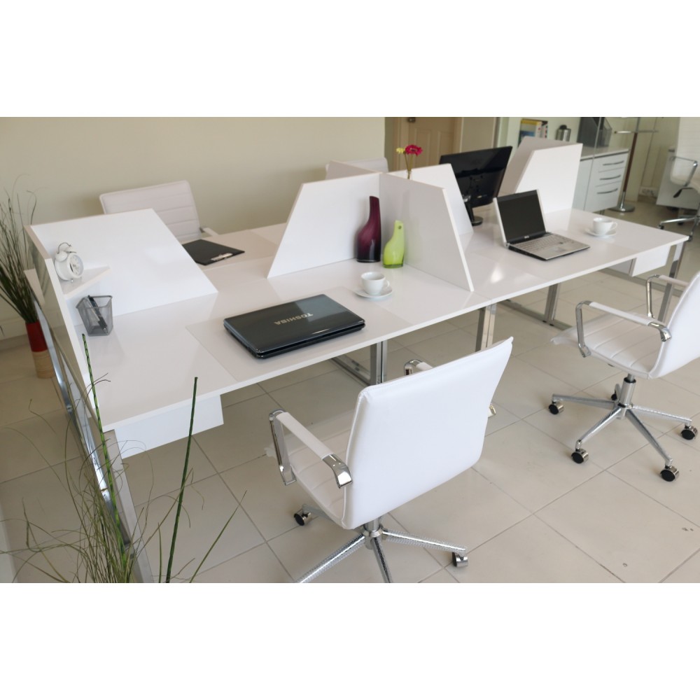 In Het Multi Zealand Bureau Voor Vier Personen 276X138Cm