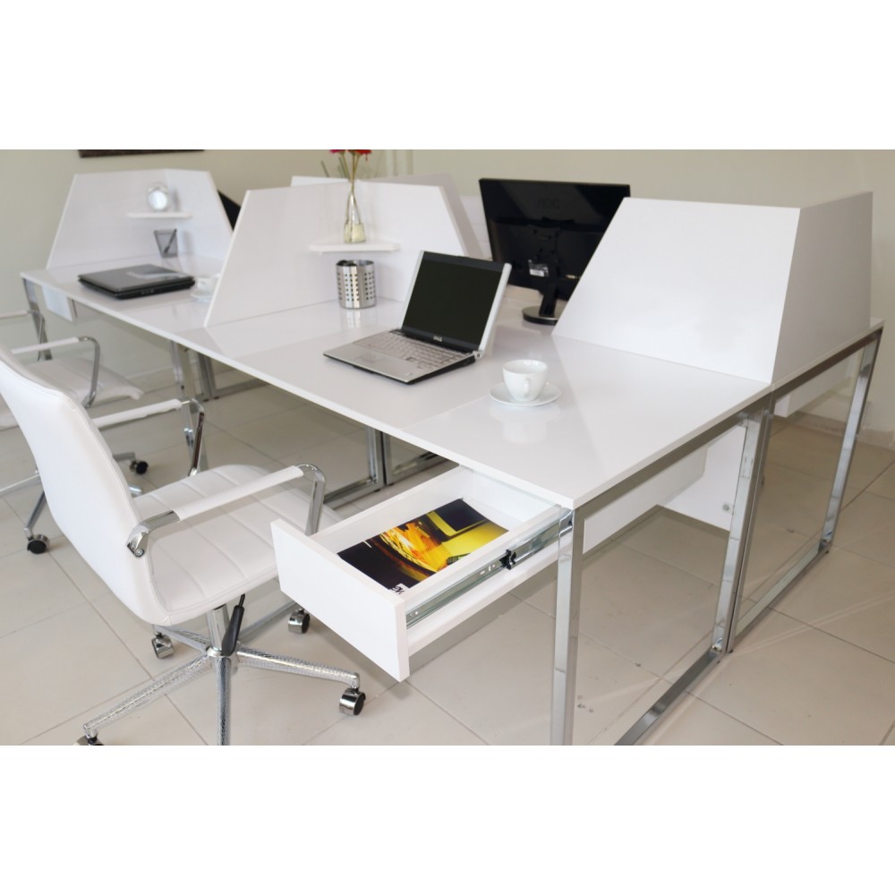 In Het Multi Zealand Bureau Voor Vier Personen 276X138Cm