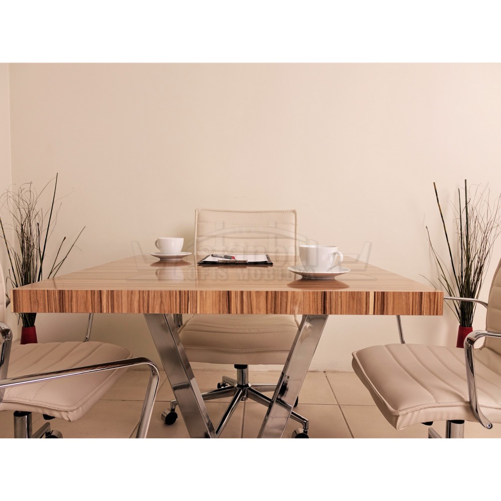 Vierkante Vergadertafel İn Wenen