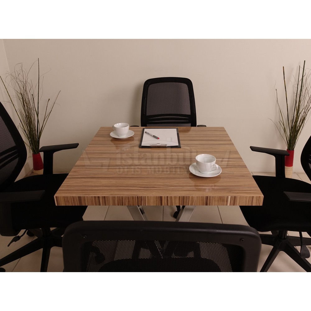 Vierkante Vergadertafel İn Wenen