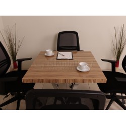 Vierkante Vergadertafel İn Wenen