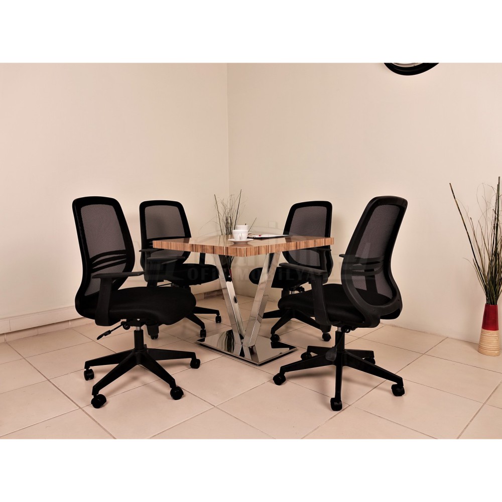 Vierkante Vergadertafel İn Wenen