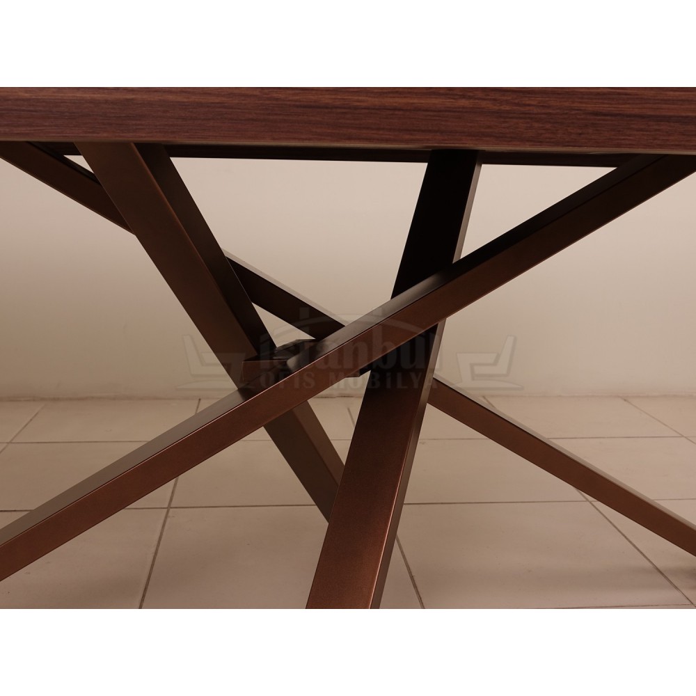 Bavaria Meeting Table