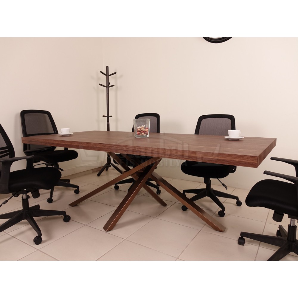 Bavaria Meeting Table