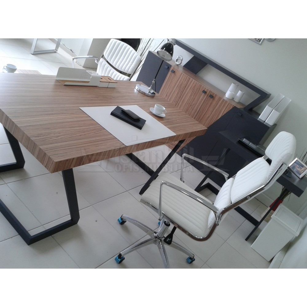 Autoriteiten Zen Table 220-100