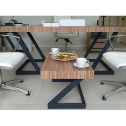 Autoriteiten Zen Table 220-100