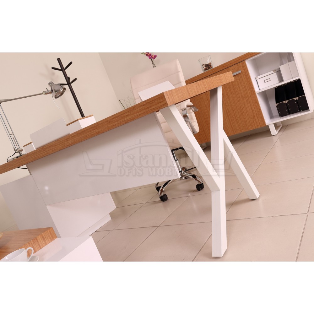 Canberra Raad Van Bestuur Dresser