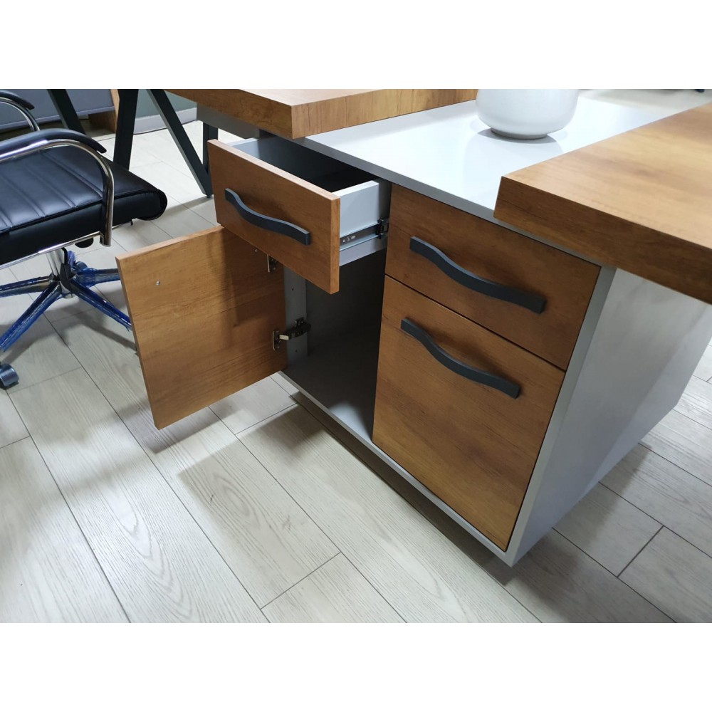 Star Desk For Two Person