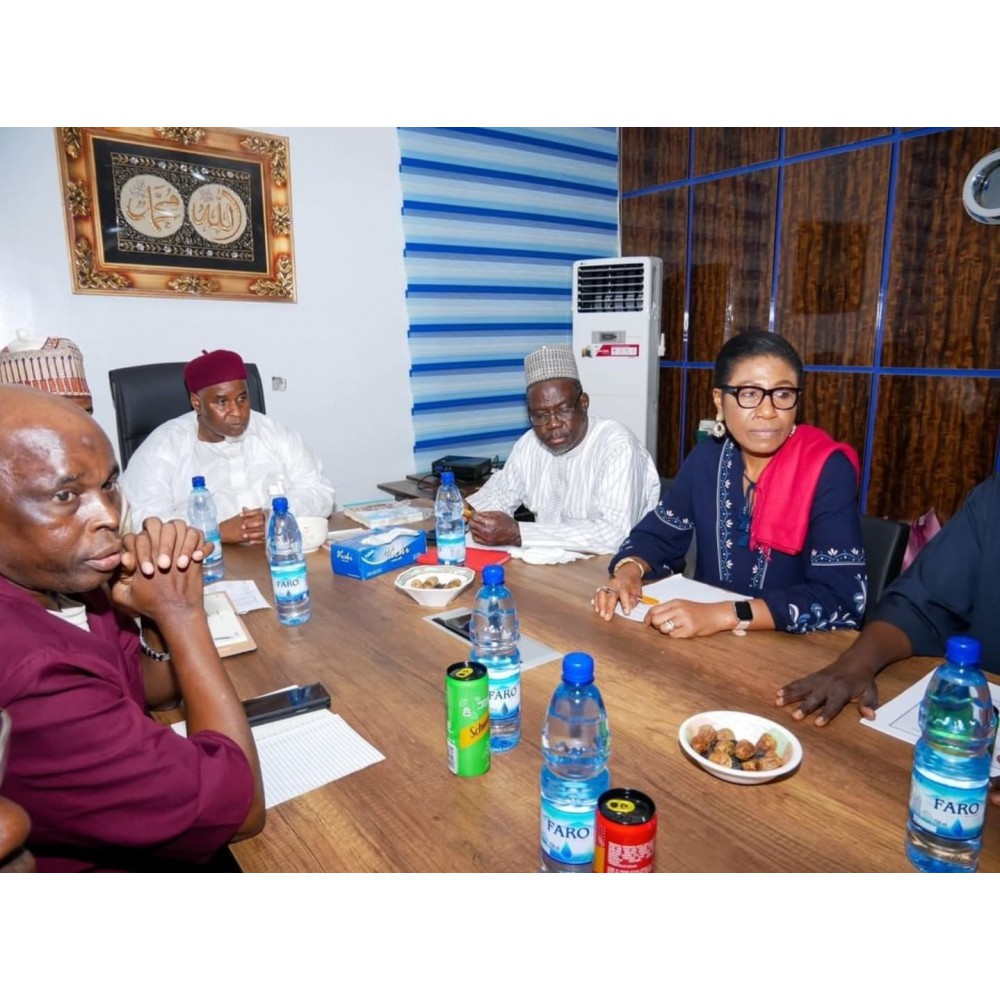 Afrikaanse Office Furniture Nigeria