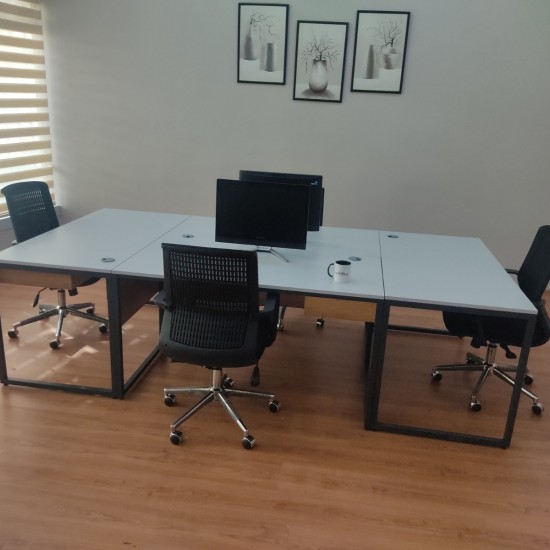 Zelinda 4-Delige Bureau