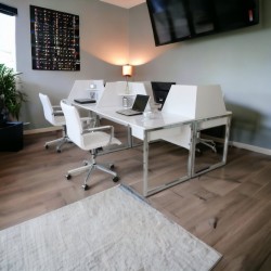 In Het Multi Zealand Bureau Voor Vier Personen 276X138Cm