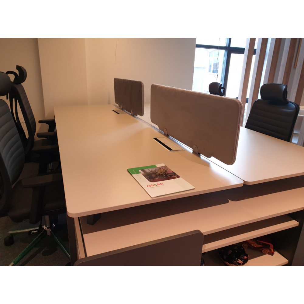 Katar Voor Vier Person Desk Workstation