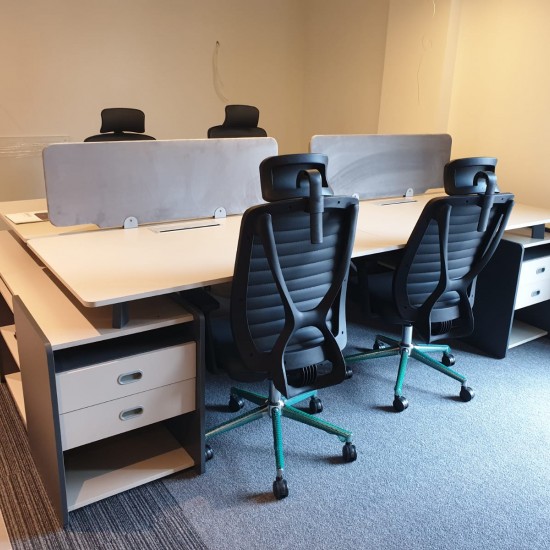 Katar Voor Vier Person Desk Workstation