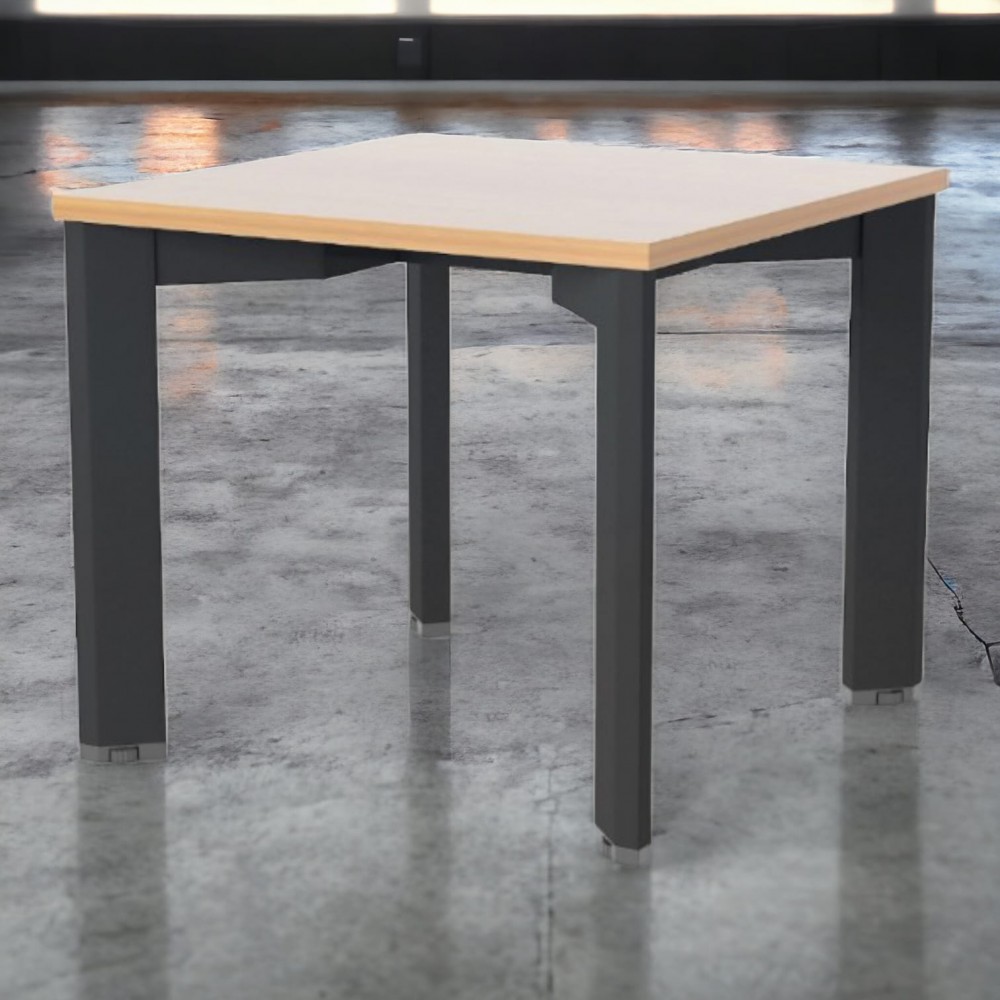 Üçgen  kantoorsalontafel