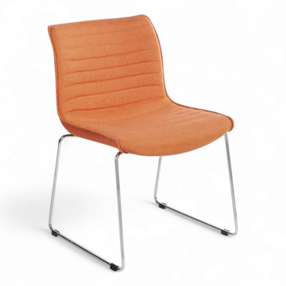 Miku Gast Chair Armless