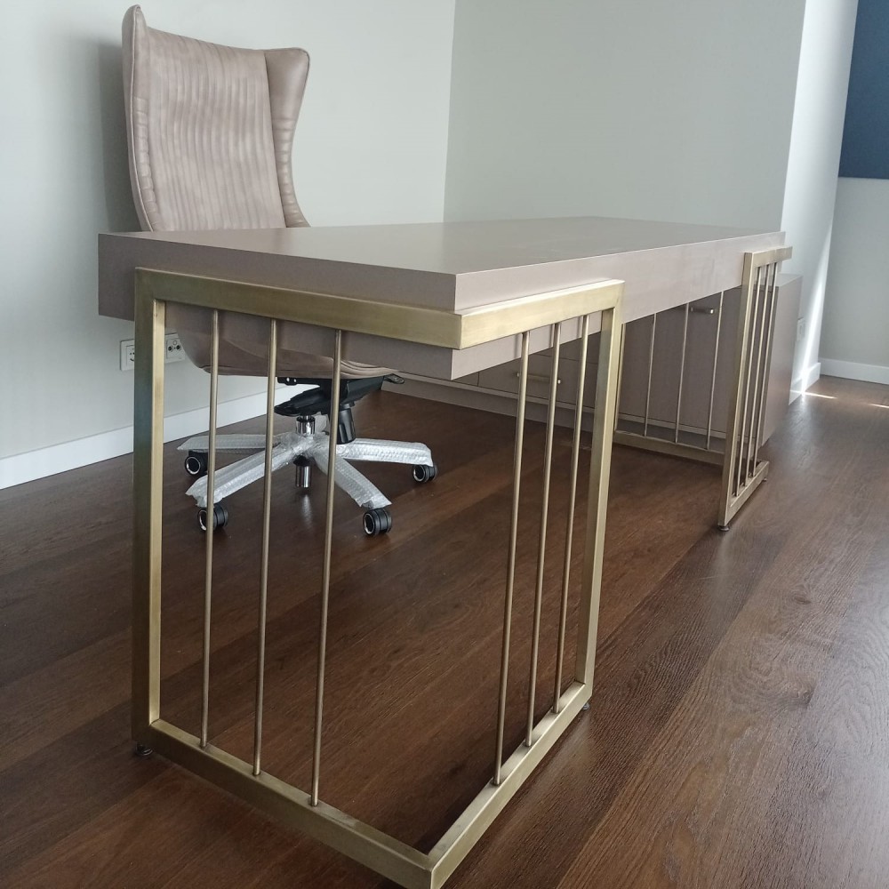 Vergulde kooi kantoorwerkset