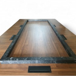 Houten vergadertafel met marmerpatroon