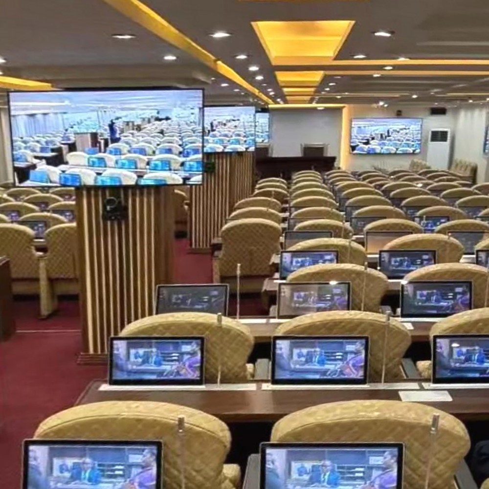 Ultradunne LCD-monitorlift met microfoon en compleet conferentiesysteem