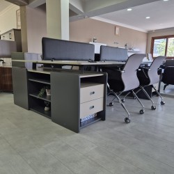 Katar Voor Vier Person Desk Workstation