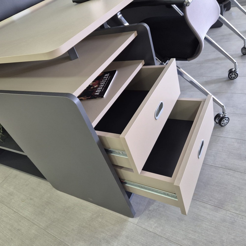 Katar Voor Vier Person Desk Workstation