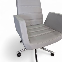 Asia Executive Chair