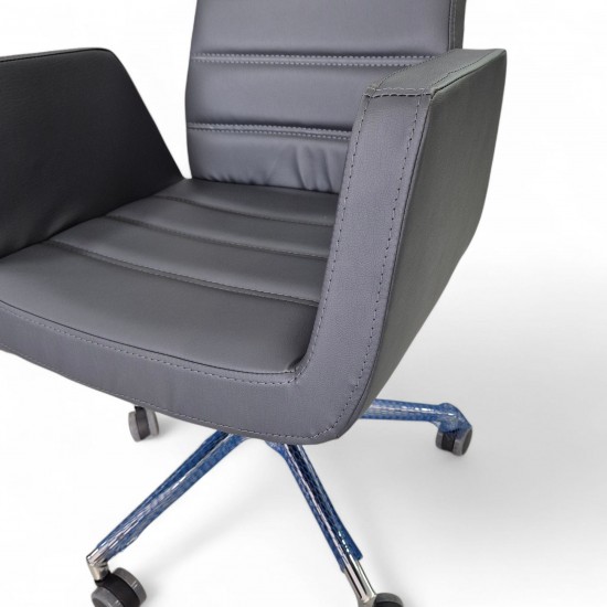 Asia Executive Chair