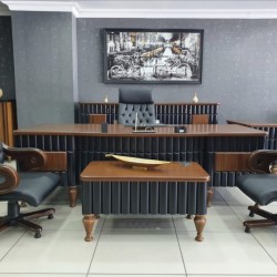 Ceo Executive Office Desk