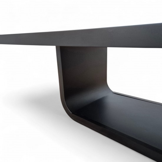 Grote Zwart Gelakte Vergadertafel Voor 20 Personen