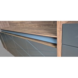 Kast Met Kenmerkende Unit