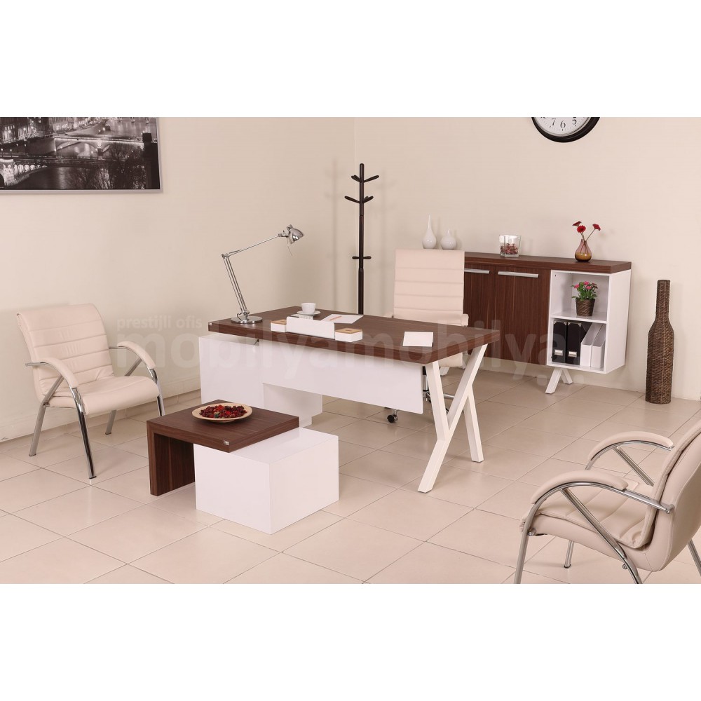 Canberra Executive Team Victory Walnut