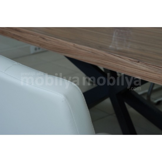 Lexus Meeting Table Lexus Meeting Table