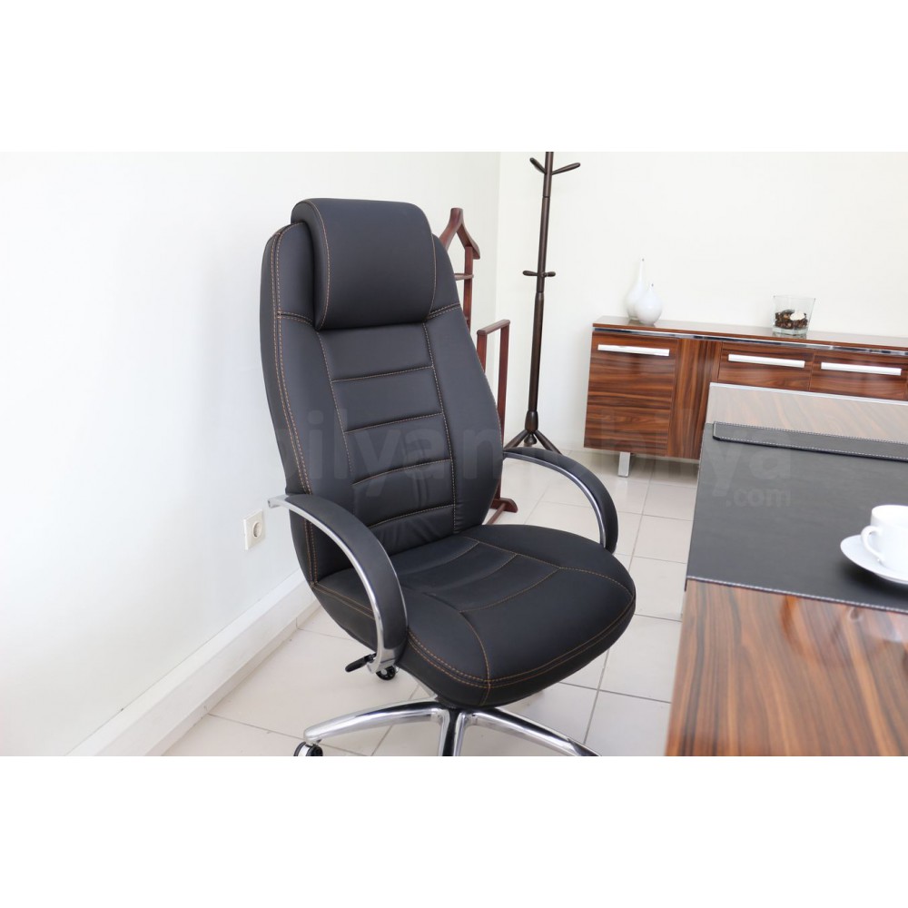 Istanbul Office Executive Team Porsche Land Hg. Okkernoot