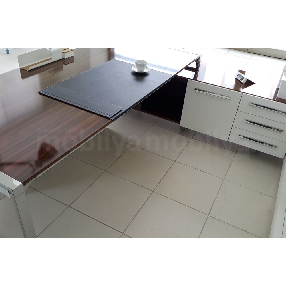 Istanbul Office Executive Team Porsche Land Hg. Okkernoot