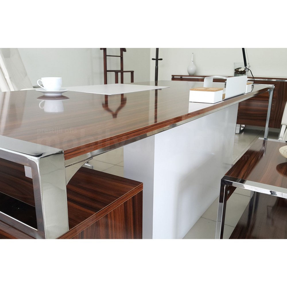 Istanbul Office Executive Team Porsche Land Hg. Okkernoot